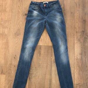 Refuge skinny jeans size 2